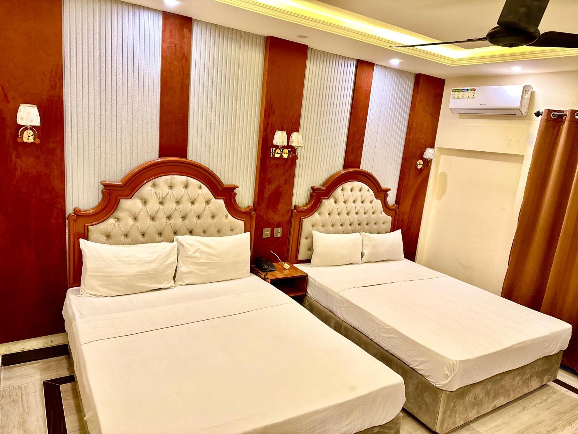 Hotel Blue Moon Continental Islamabad Esterno foto