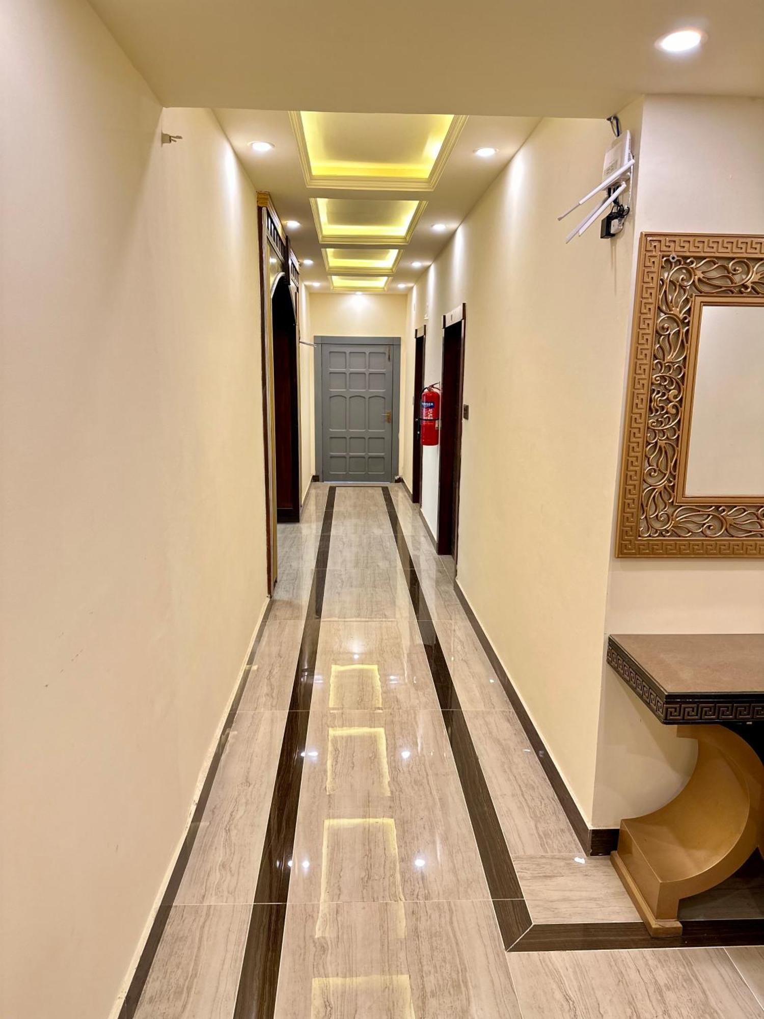 Hotel Blue Moon Continental Islamabad Esterno foto