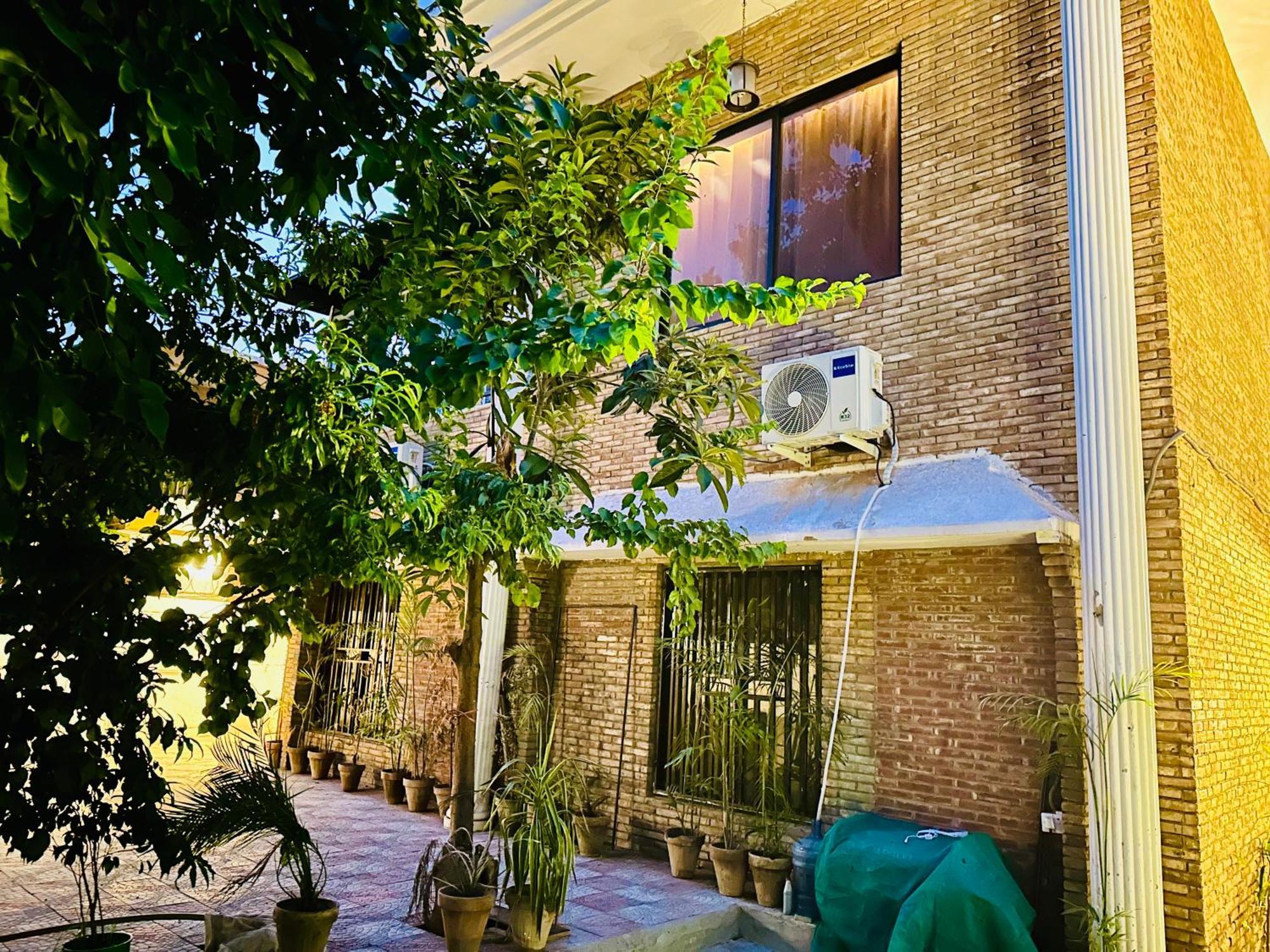 Hotel Blue Moon Continental Islamabad Esterno foto